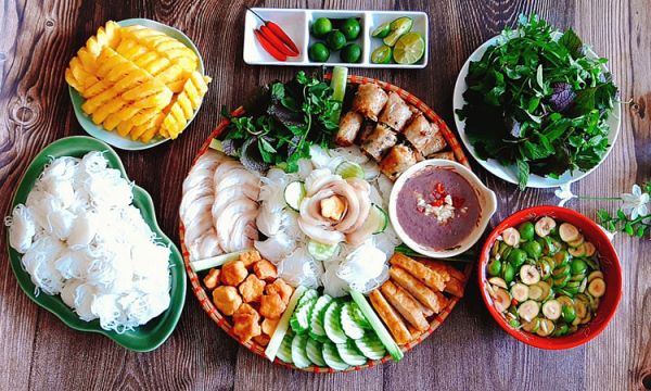Bún đậu mắm tôm - một trong những đặc sản nổi tiếng của Thủ đô Hà Nội
