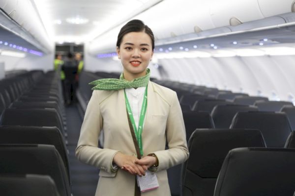Tiếp viên của hãng hàng không Bamboo Airways 